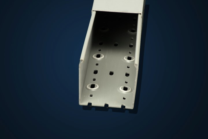 Solid duct with mounting holes [TSH-3022G]